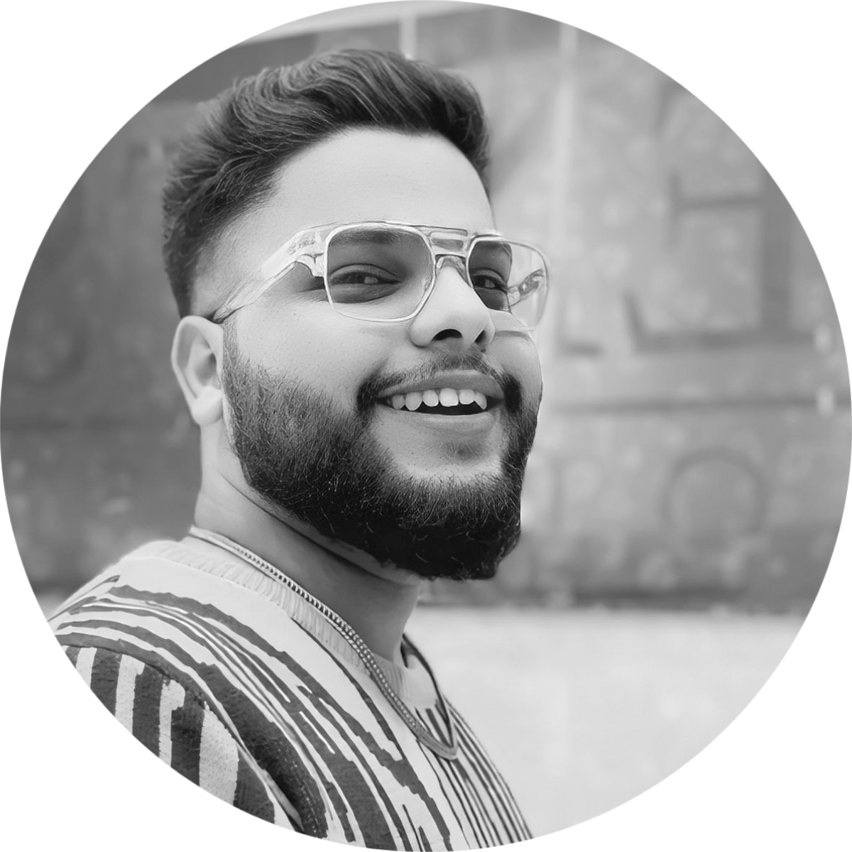 Portrait of Sahil Arora, the founder of Shanky's